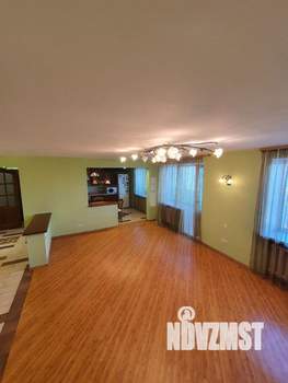 4-к квартира, вторичка, 100м2, 3/5 этаж