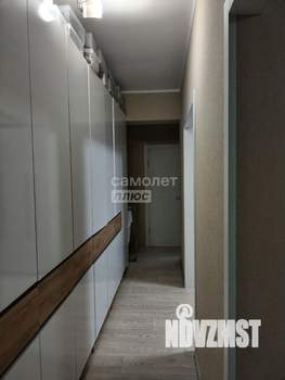2-к квартира, вторичка, 52м2, 1/9 этаж