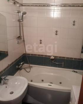 2-к квартира, вторичка, 64м2, 4/5 этаж