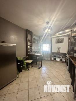 4-к квартира, вторичка, 102м2, 1/5 этаж