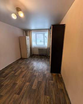 2-к квартира, вторичка, 45м2, 1/5 этаж