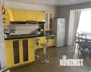 4-к квартира, вторичка, 125м2, 1/8 этаж