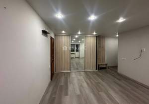 2-к квартира, вторичка, 42м2, 4/4 этаж