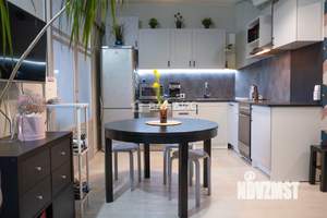 2-к квартира, вторичка, 52м2, 1/16 этаж