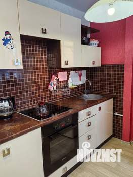 2-к квартира, вторичка, 43м2, 1/4 этаж