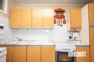 4-к квартира, вторичка, 63м2, 5/5 этаж