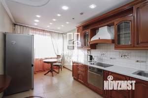 5-к квартира, вторичка, 138м2, 3/3 этаж