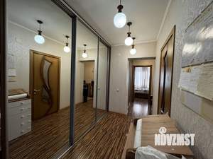 2-к квартира, вторичка, 61м2, 1/4 этаж