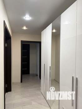 2-к квартира, вторичка, 63м2, 1/9 этаж