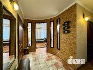 3-к квартира, вторичка, 100м2, 1/5 этаж