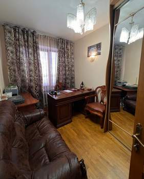 3-к квартира, вторичка, 97м2, 3/3 этаж