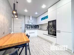 4-к квартира, вторичка, 101м2, 4/14 этаж