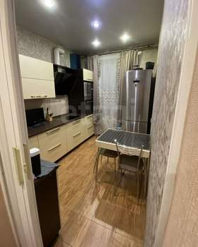 4-к квартира, вторичка, 61м2, 5/5 этаж