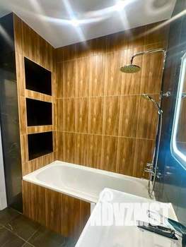 2-к квартира, вторичка, 63м2, 1/17 этаж