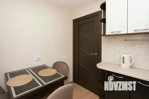2-к квартира, вторичка, 44м2, 1/4 этаж