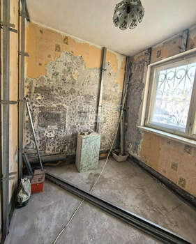 3-к квартира, вторичка, 58м2, 1/4 этаж