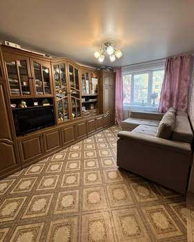 3-к квартира, вторичка, 58м2, 1/4 этаж