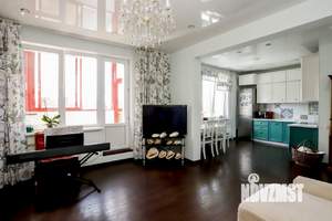 2-к квартира, вторичка, 81м2, 6/10 этаж