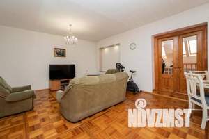 4-к квартира, вторичка, 117м2, 1/6 этаж