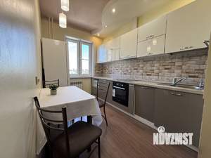 2-к квартира, вторичка, 63м2, 7/18 этаж