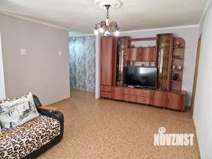 2-к квартира, вторичка, 44м2, 1/4 этаж