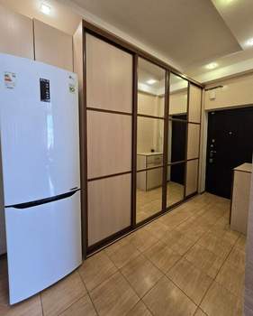 2-к квартира, вторичка, 43м2, 1/9 этаж