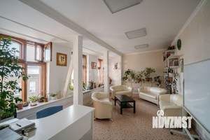 4-к квартира, вторичка, 139м2, 3/3 этаж