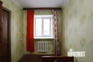 2-к квартира, вторичка, 42м2, 3/4 этаж