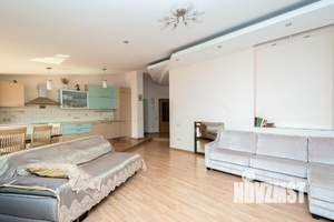 4-к квартира, вторичка, 132м2, 5/5 этаж