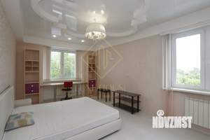 3-к квартира, вторичка, 137м2, 3/9 этаж