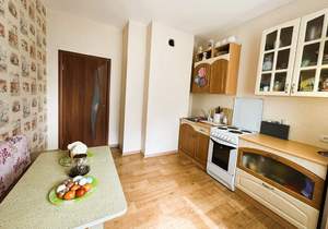 2-к квартира, вторичка, 64м2, 4/16 этаж