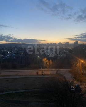 4-к квартира, вторичка, 61м2, 5/5 этаж