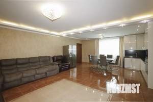 5-к квартира, вторичка, 173м2, 4/6 этаж