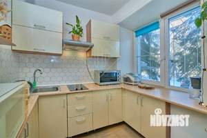 2-к квартира, вторичка, 45м2, 1/4 этаж