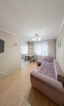 2-к квартира, вторичка, 57м2, 1/4 этаж