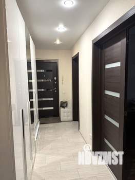 2-к квартира, вторичка, 63м2, 1/9 этаж