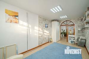 4-к квартира, вторичка, 139м2, 3/3 этаж