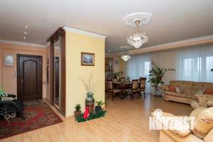 3-к квартира, вторичка, 94м2, 1/9 этаж