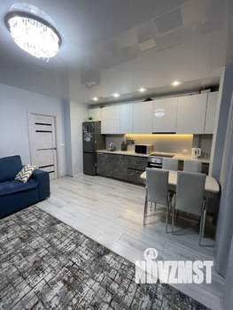 2-к квартира, вторичка, 58м2, 1/9 этаж