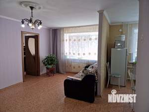 2-к квартира, вторичка, 44м2, 1/4 этаж