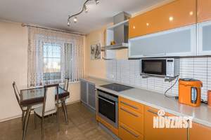 3-к квартира, вторичка, 68м2, 6/9 этаж