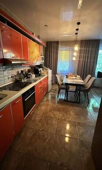 2-к квартира, вторичка, 81м2, 1/9 этаж