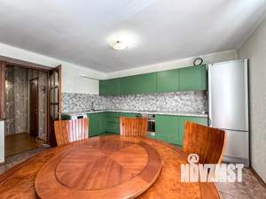 4-к квартира, вторичка, 275м2, 1/4 этаж