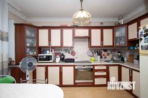 3-к квартира, вторичка, 63м2, 4/5 этаж