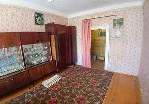 3-к квартира, вторичка, 62м2, 1/2 этаж