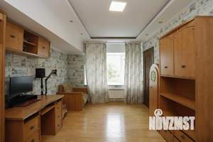 5-к квартира, вторичка, 173м2, 4/6 этаж