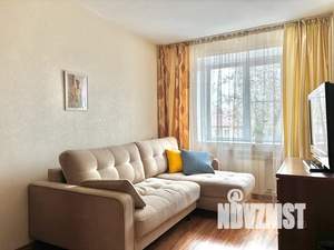 3-к квартира, вторичка, 57м2, 2/4 этаж