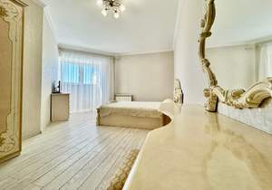 4-к квартира, вторичка, 121м2, 4/19 этаж
