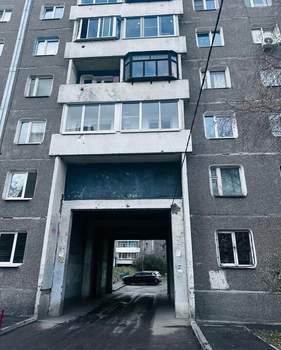 2-к квартира, вторичка, 69м2, 1/2 этаж