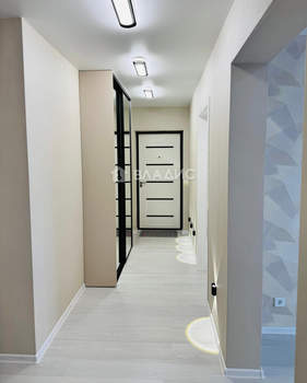 3-к квартира, вторичка, 68м2, 8/16 этаж